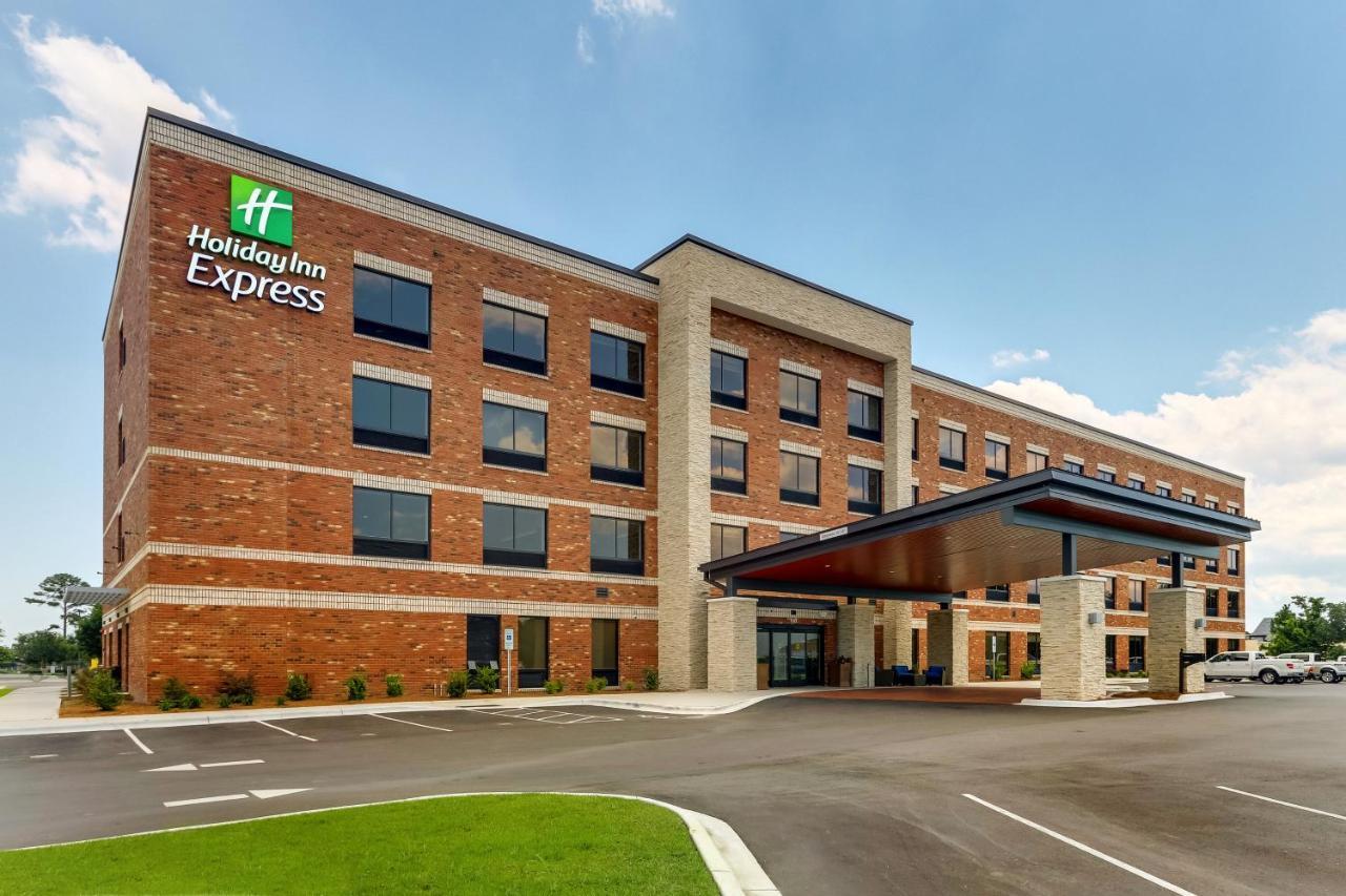 Holiday Inn Express - Wilmington - Porters Neck By Ihg Exterior photo