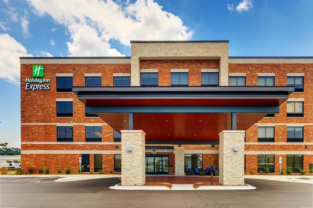 Holiday Inn Express - Wilmington - Porters Neck By Ihg Exterior photo
